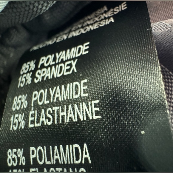 NWT Thacker Cocoon 3 In 1 Phone Bag Crossbody Beltbag Wristlet Red/Orange - Picture 11 of 16